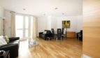 Stylish 1 bedroom flat for sale in City Tower London